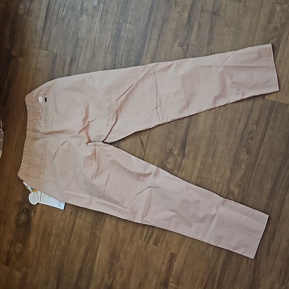 NWT Women's "Vintage Vuori Ripstop Climber Pant". Color's called Dogwood - Picture 6 of 7